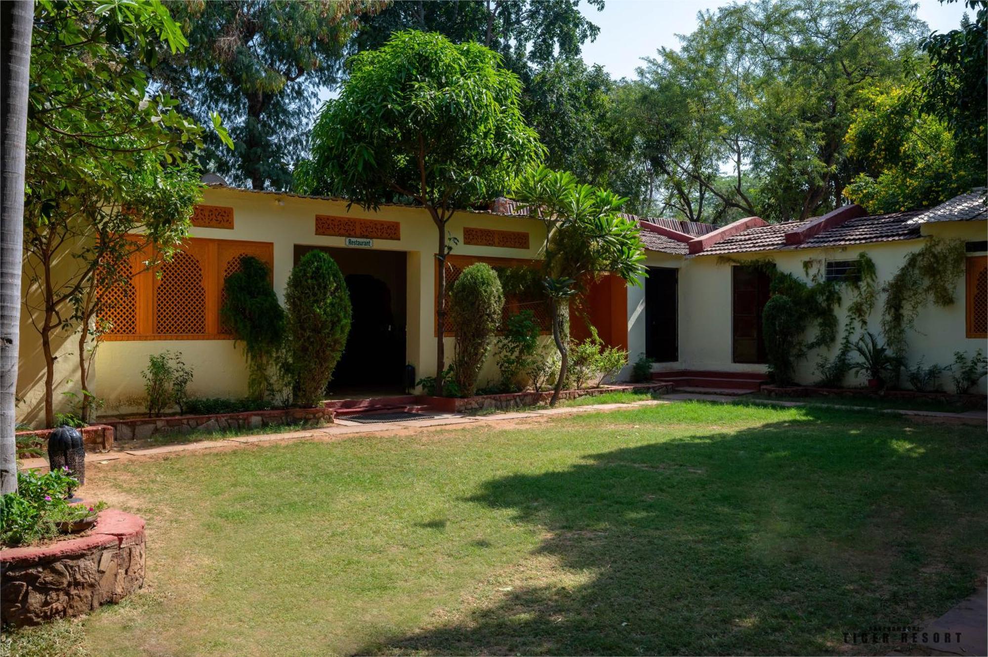 Ranthambore Tiger Resort Sawai Madhopur Exterior foto